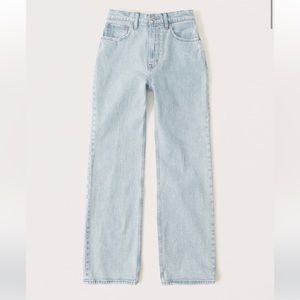 Abercrombie Curve Low High Rise 90s Relaxed Jean